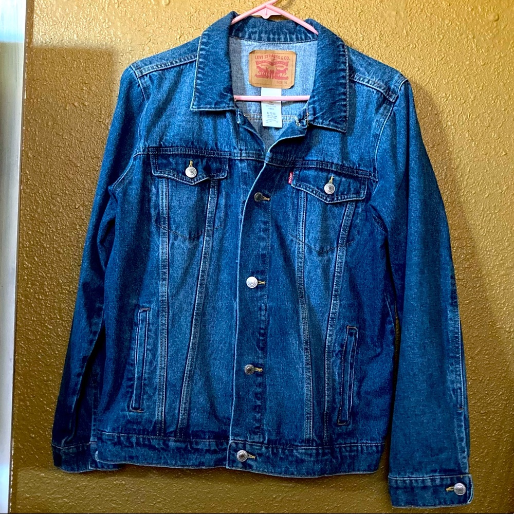 Levi’s Big Boy’s denim jacket in XL 13-15 yrs